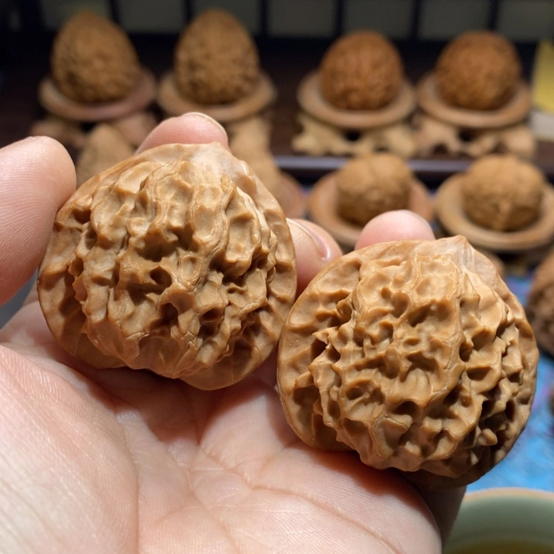 【闪购商品】文玩核桃吊坠龙鳞纹