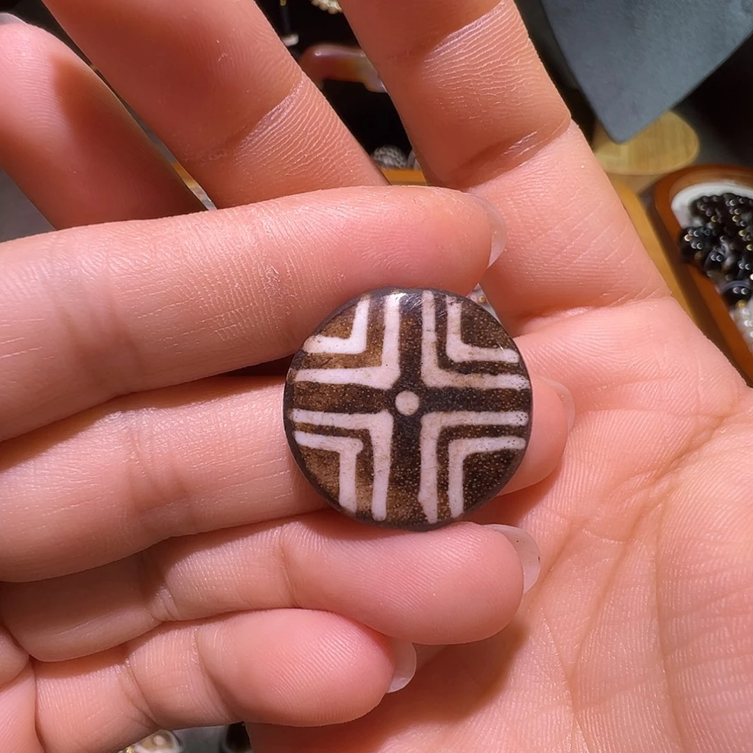 树脂制品十字星辰佩珠