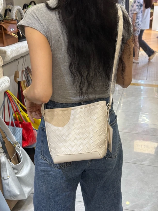 水桶包简约风轻奢风耐磨斜挎包单根