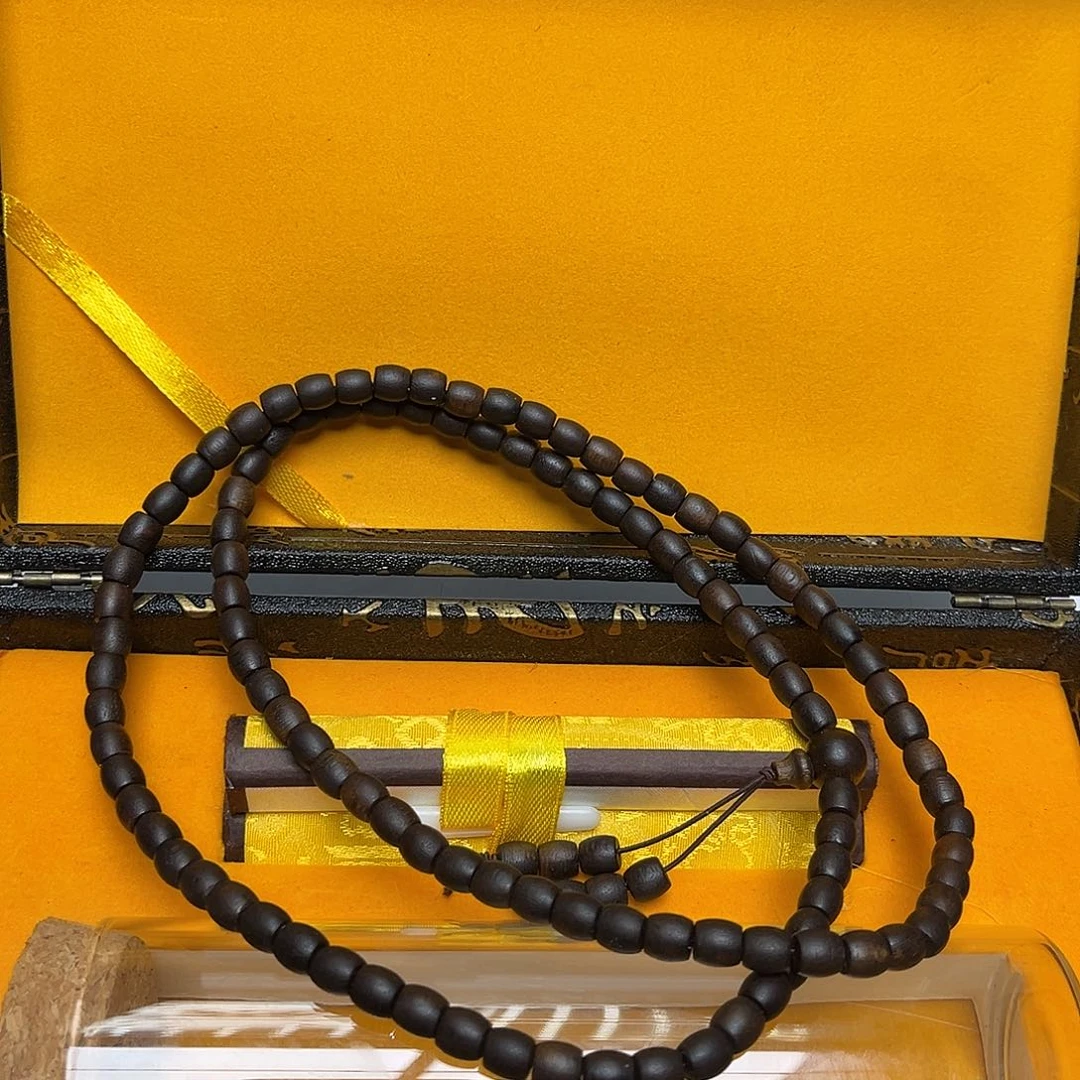 大叶紫檀（黑酸枝木类）