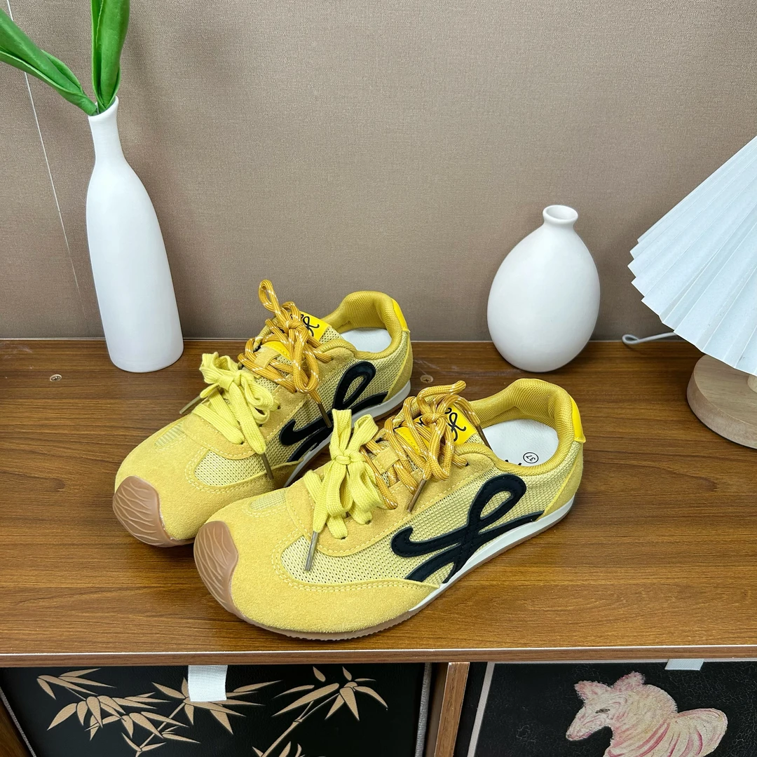 LZ6116黄复古网面薄款德训鞋女2025夏季新款软底百搭透气休闲板鞋