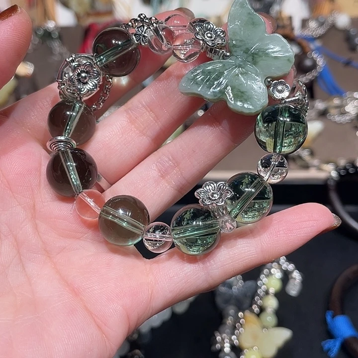 柒***禾蛇纹石玉合金颈饰