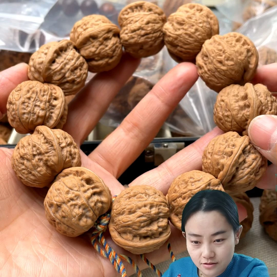 文玩核桃吊坠暮**首手持全品乾隆磨盘