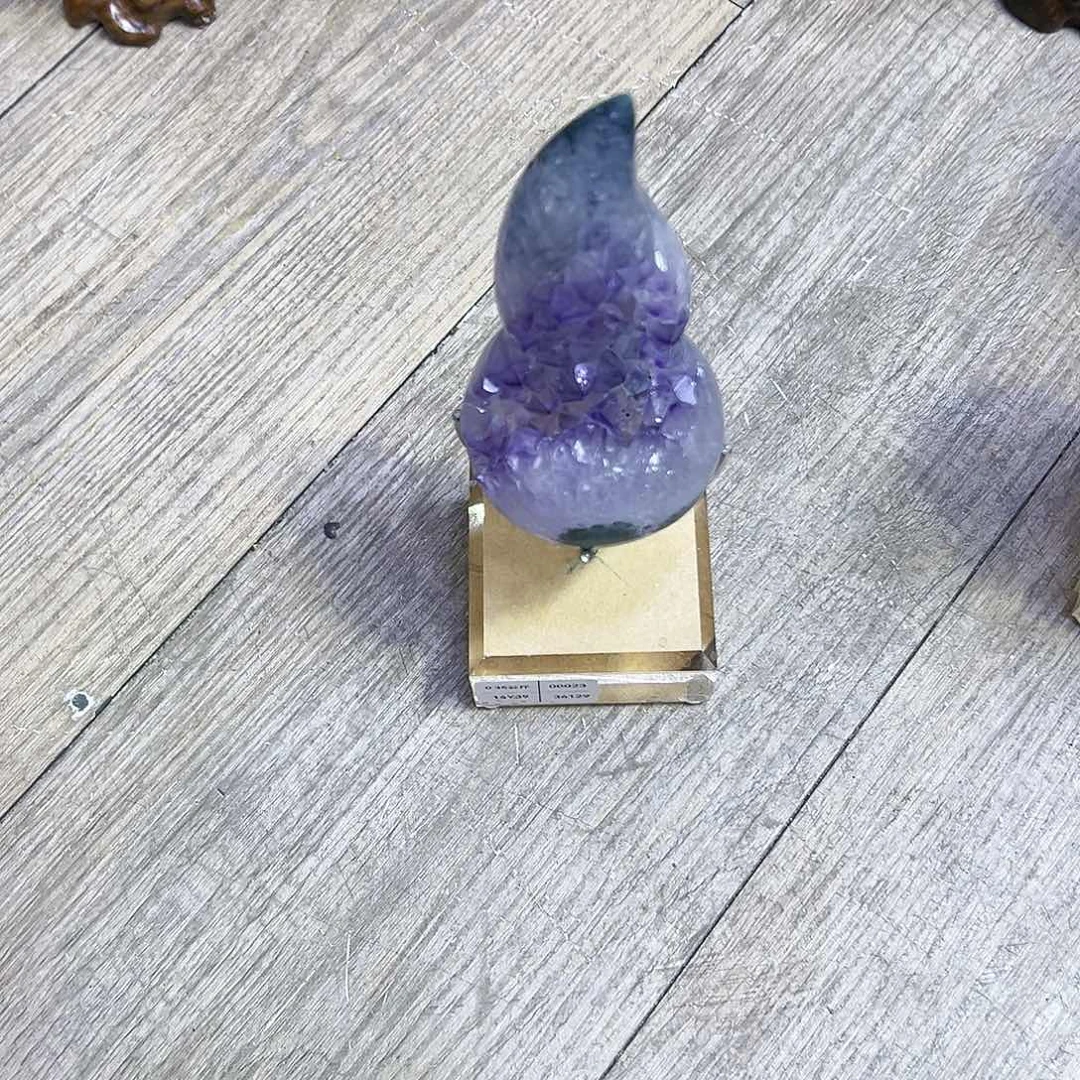 疯****紫晶未镶嵌大型摆件（非配饰）晶