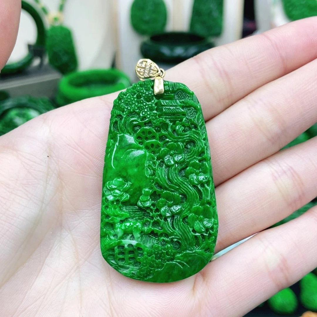 翡翠颈饰未镶嵌翡翠