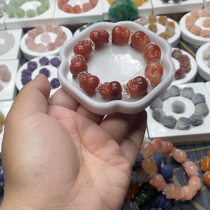石英质玉（非洲翠）合金手串