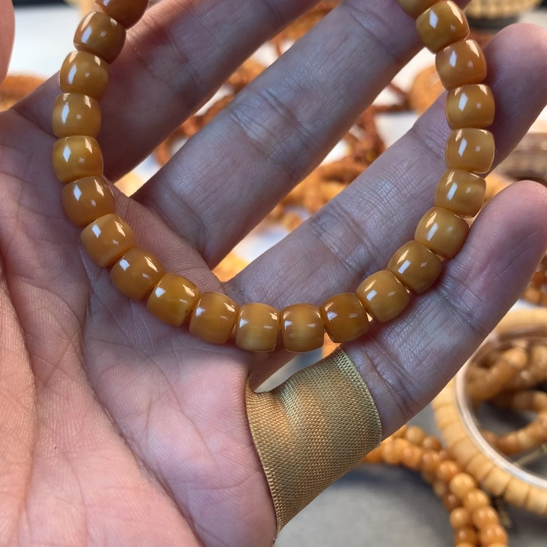 星月菩提吊坠小*嘴玉化单圈