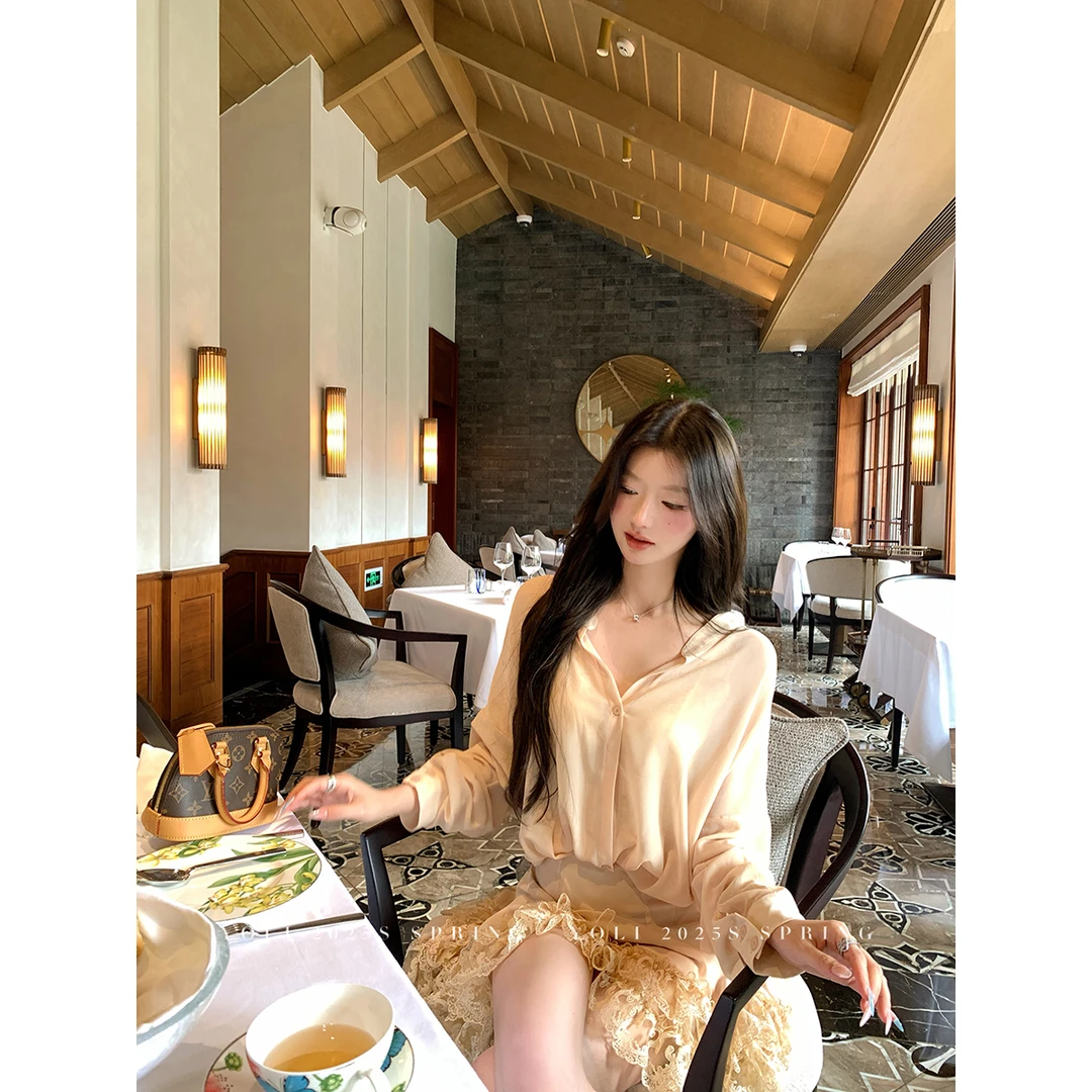 YOLI 张宥利  花边裙子套装