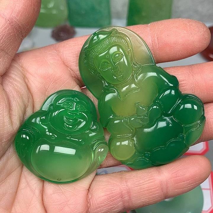 玉***子玛瑙/玉髓未镶嵌颈饰