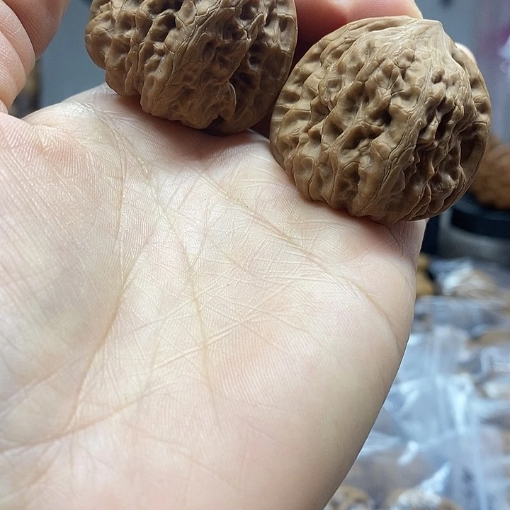 把件文玩核桃38.5红皮平谷凹底