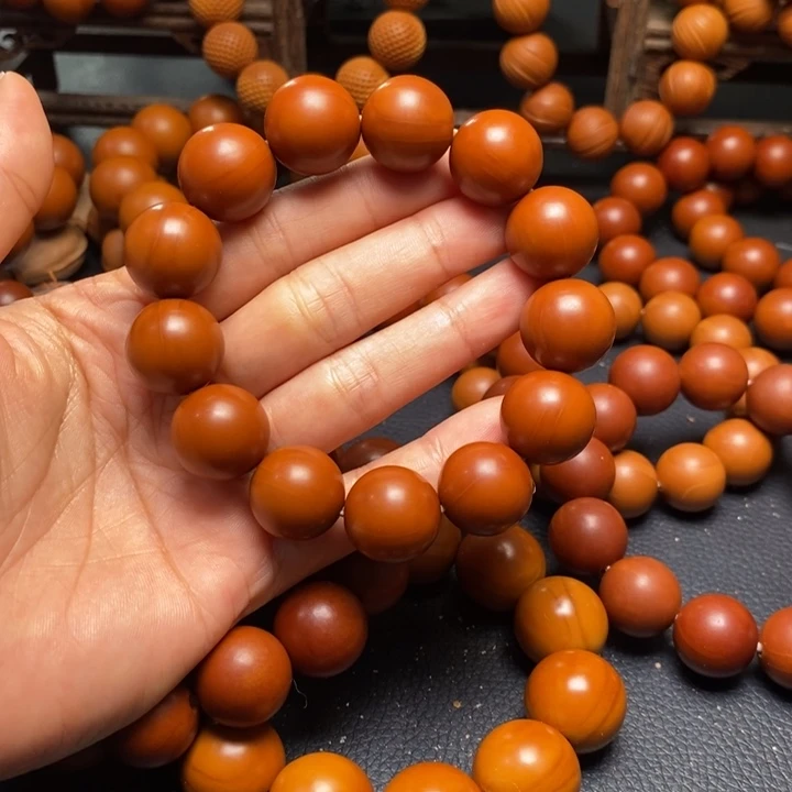 初***s橄榄核手串1.7尺寸红料光珠全品