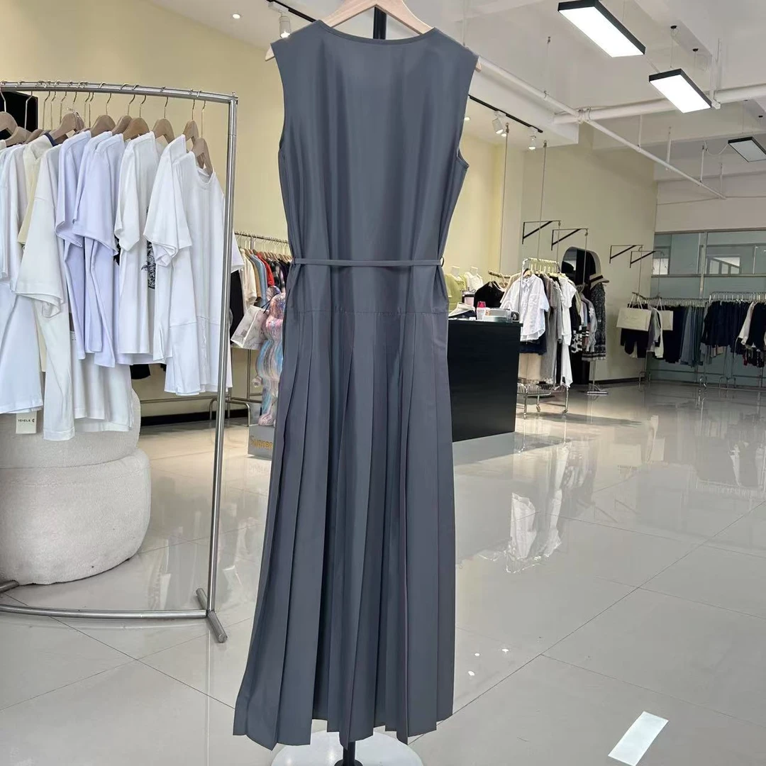 韩国2025春夏新款Va*len家百褶无袖钢琴褶连衣裙