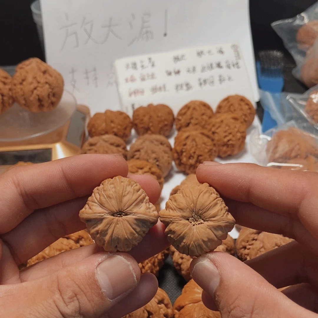 文玩核桃吊坠手捻铁锤