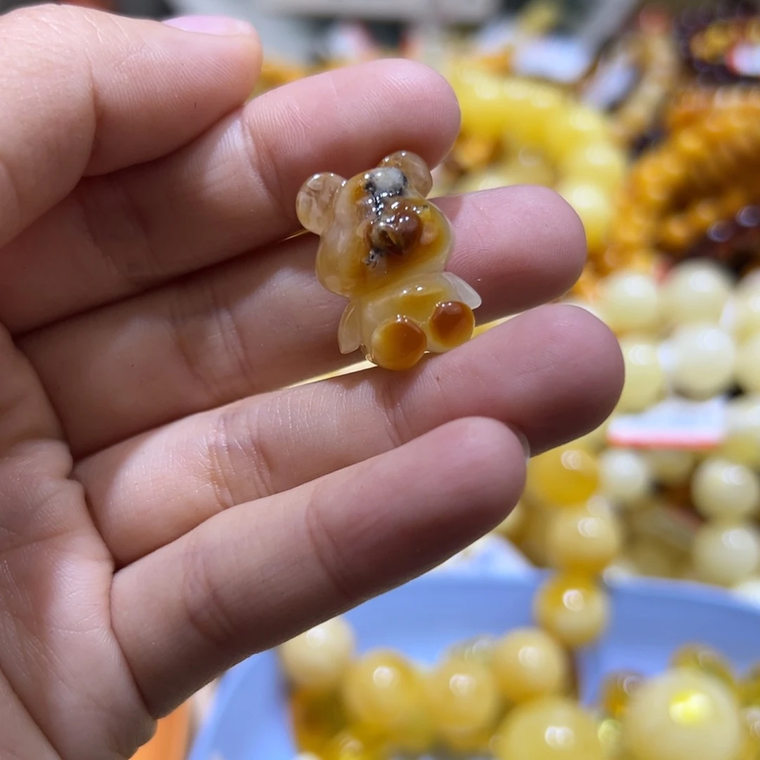 琥珀珠宝奇石未镶嵌