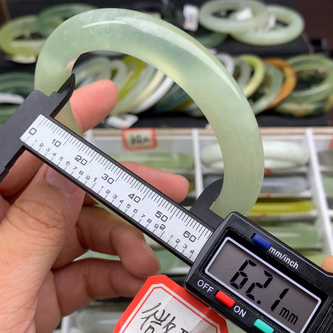 未镶嵌蛇纹石玉手镯1038