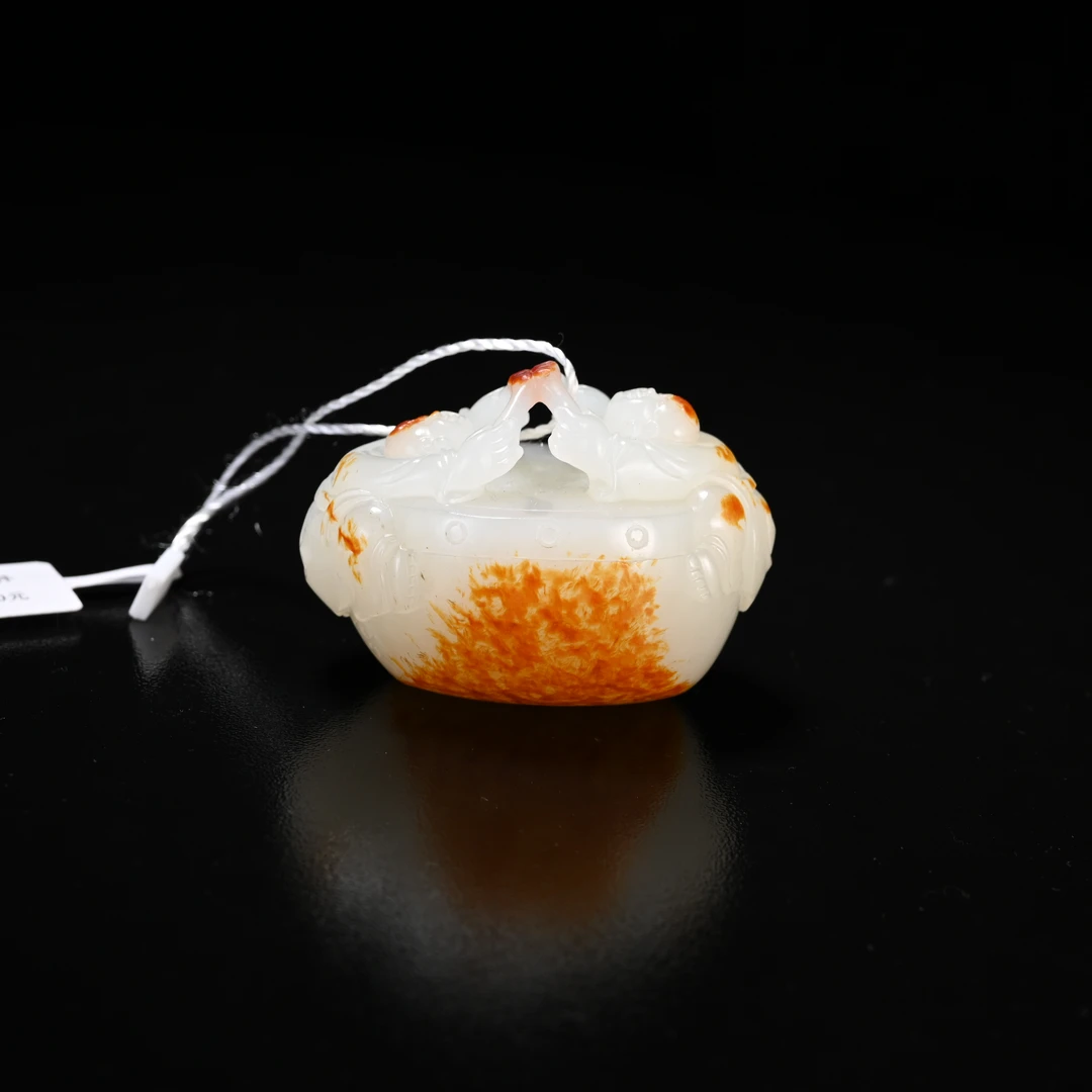 Lot8807 25YU105705和田玉金童戏鼓摆件（籽）/匡时