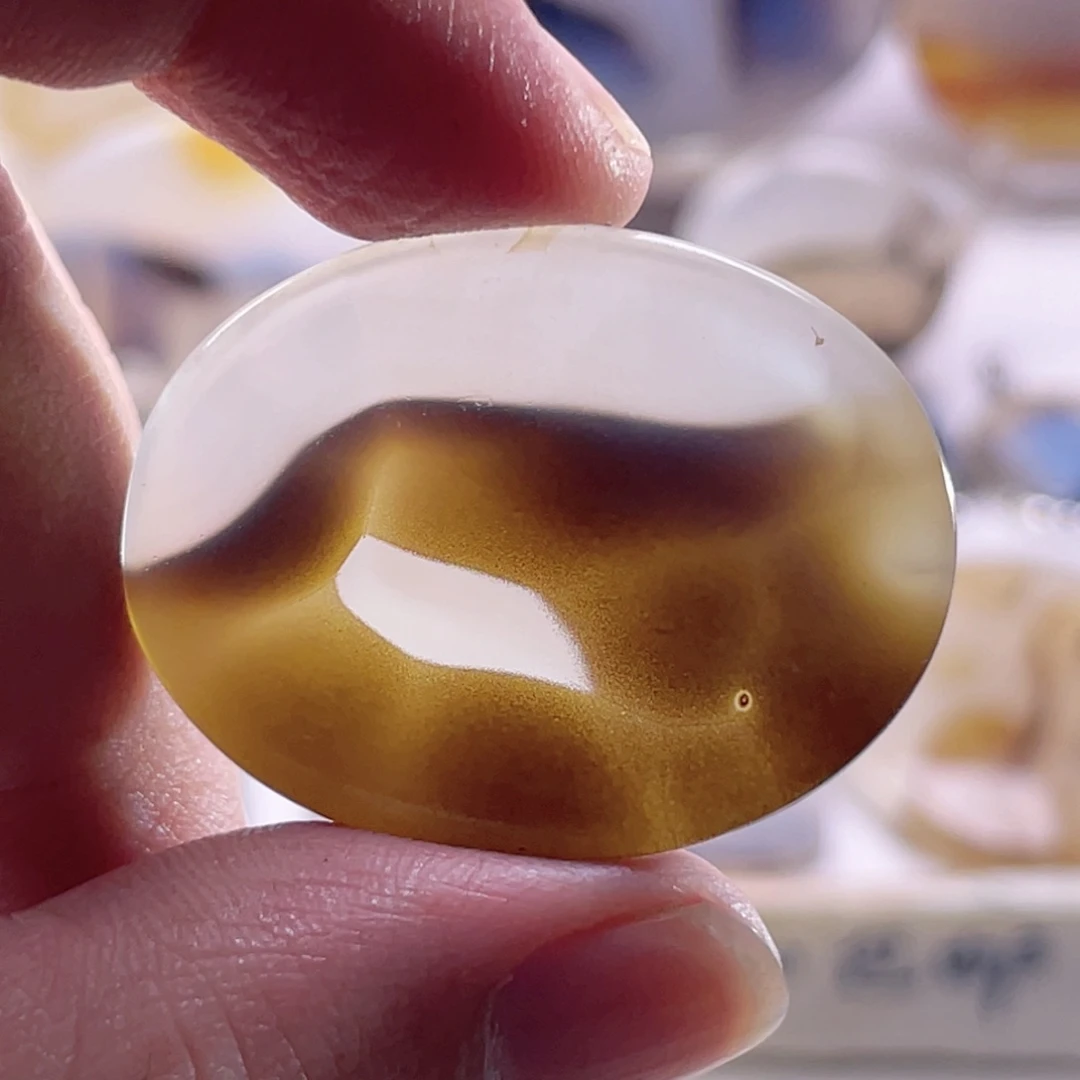 玛瑙/玉髓未镶嵌珠宝奇石