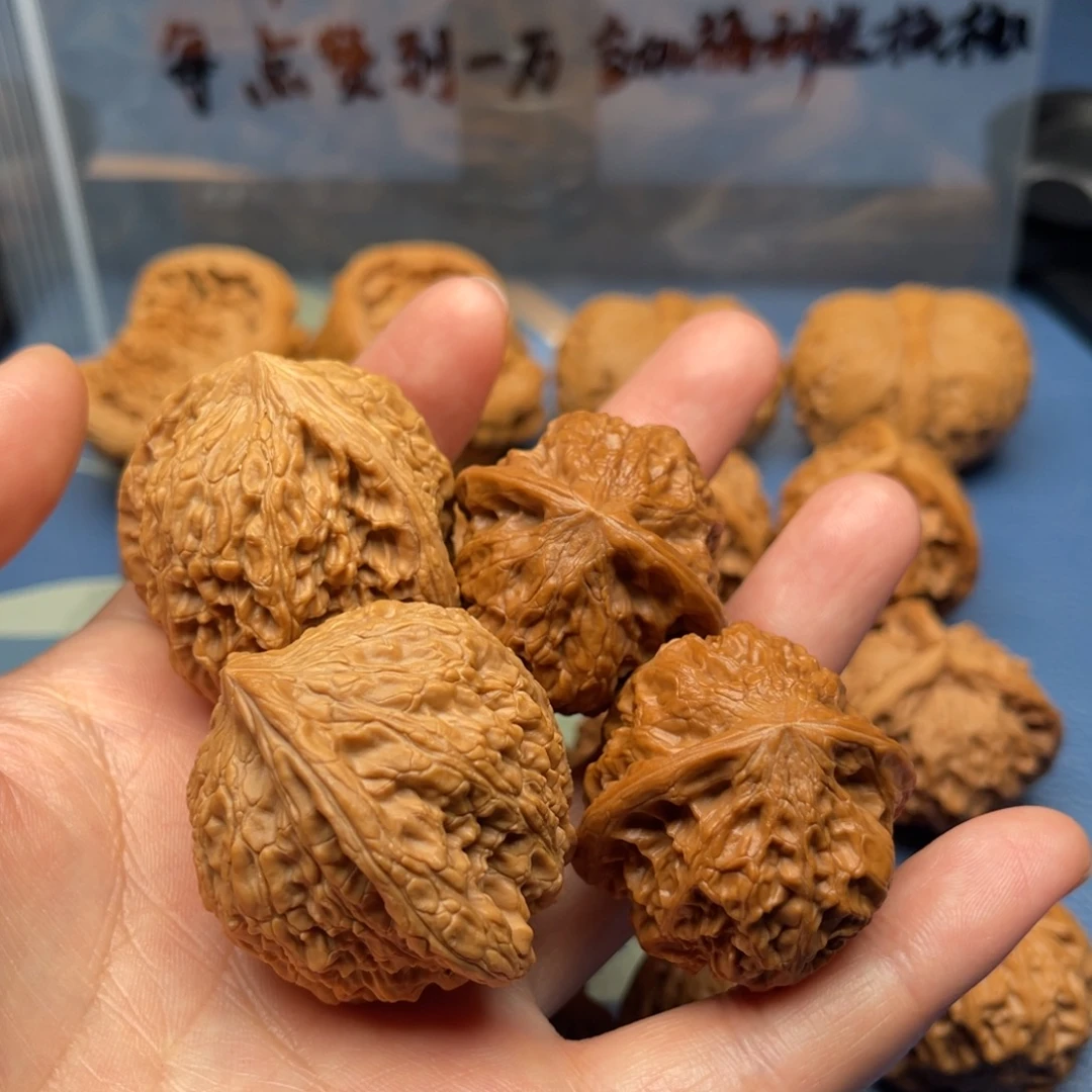 盛***开文玩核桃把件福利绣球➕官沟元宝