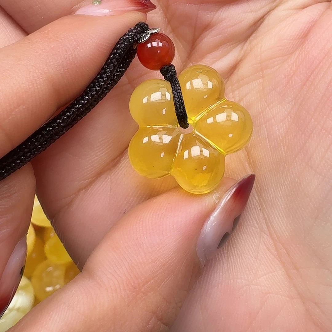 琥珀未镶嵌裸石悠悠