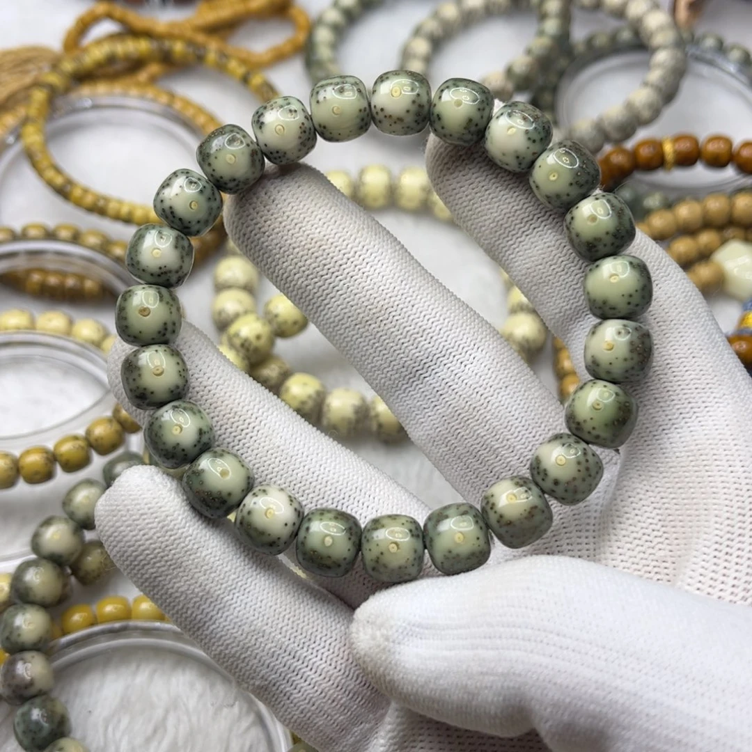 星月菩提手串迅****龍绿包白大眼睛