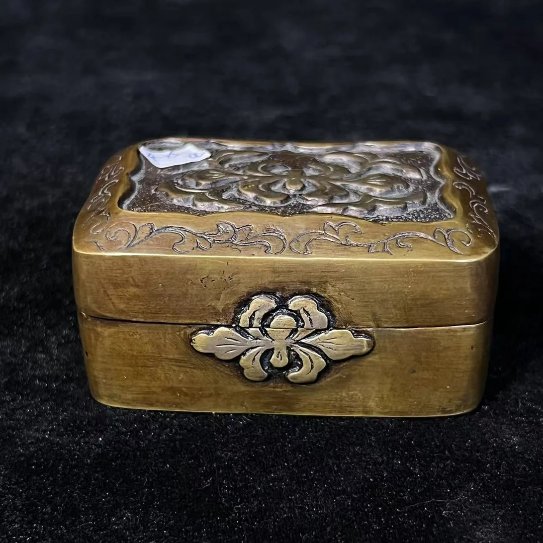 清代 Lot2: 铜墨盒 L：7.6cm