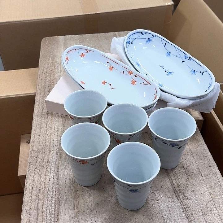 瓷片噗哈哈哈哈哈哈哈哈哈我笑