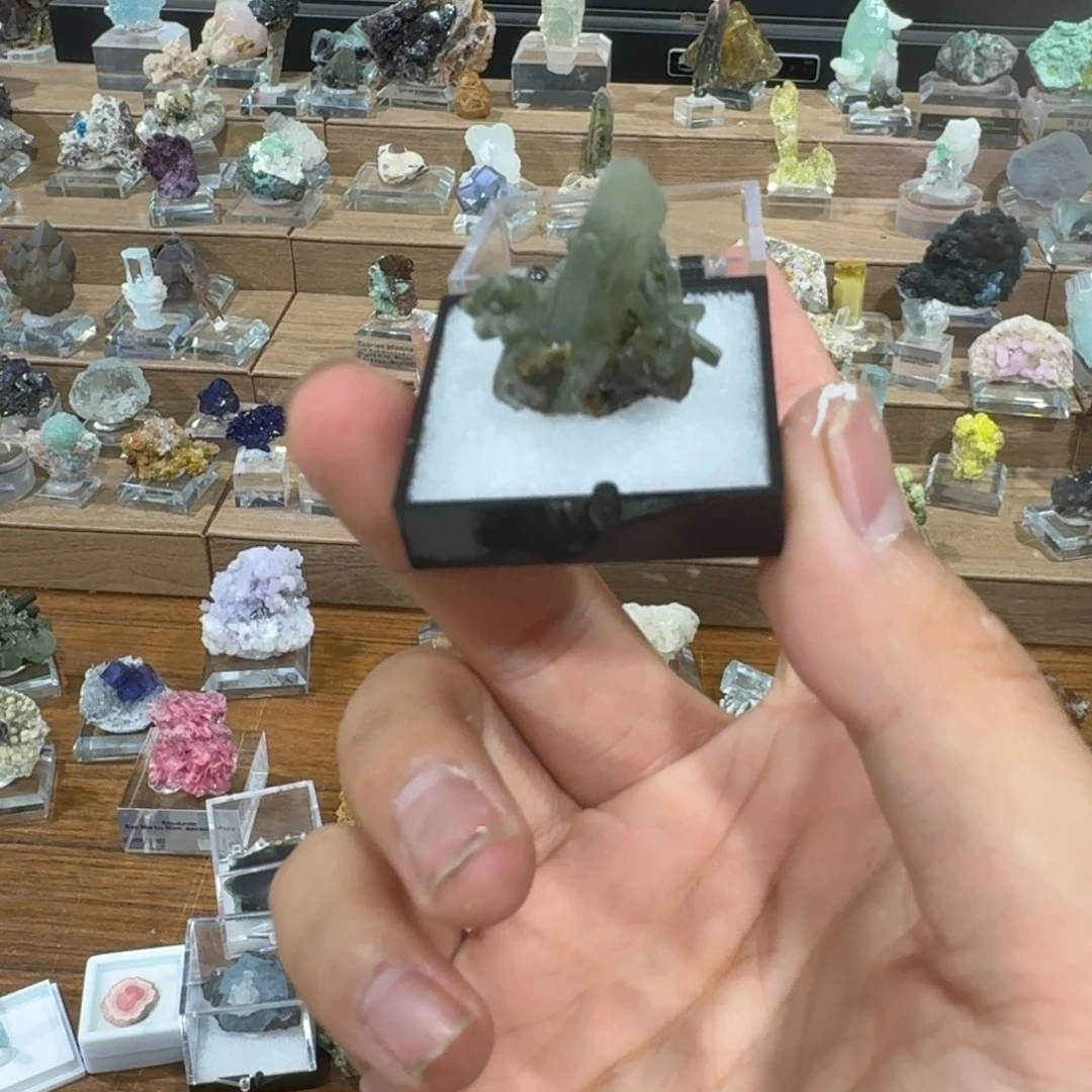 月下珠宝严选矿物