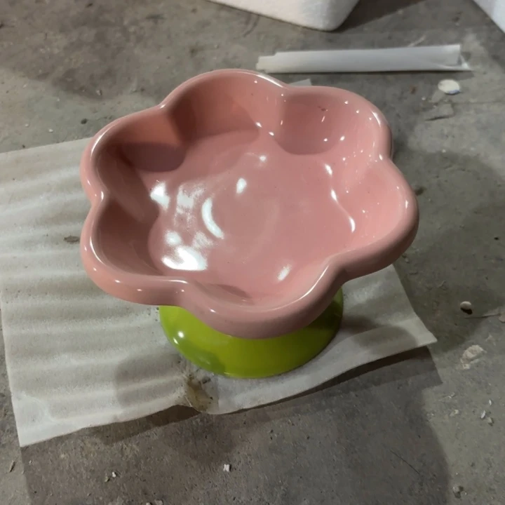 瓷片陶瓷上粉下绿