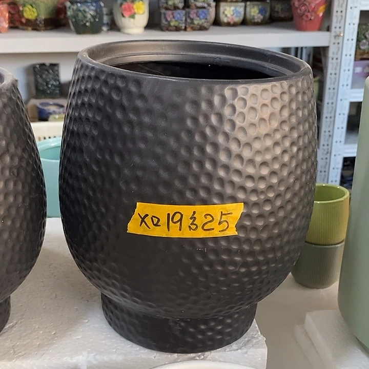 摆件陶盆有孔 瑕疵介意勿拍