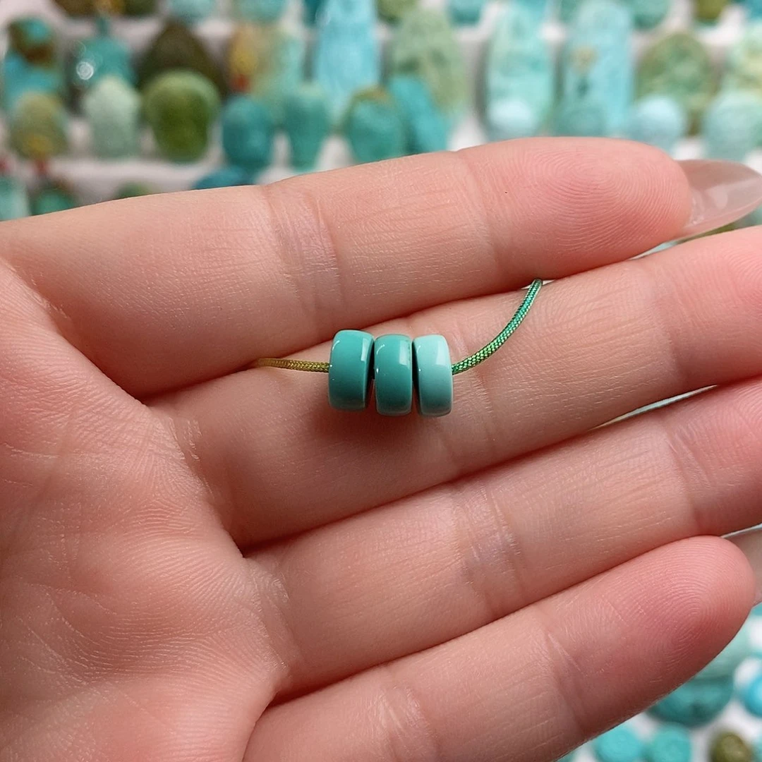 绿松石绿松石未镶嵌知****山