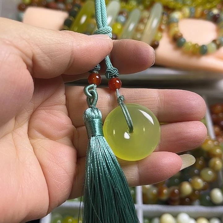 合金蛇纹石玉颈饰