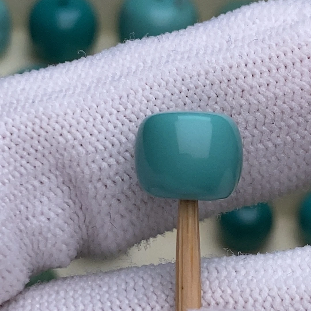 云***雨绿松石未镶嵌绿松石