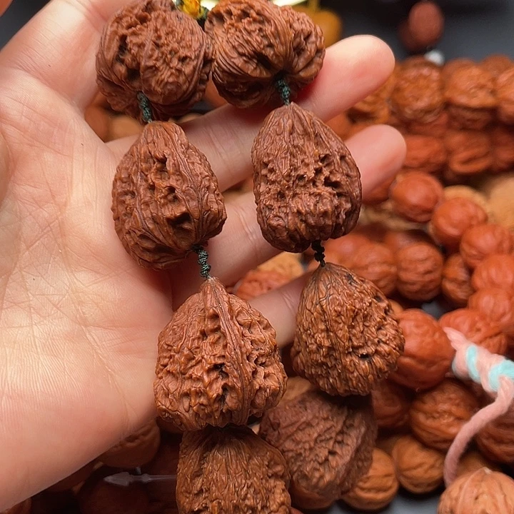 专***腿手串文玩核桃红南疆