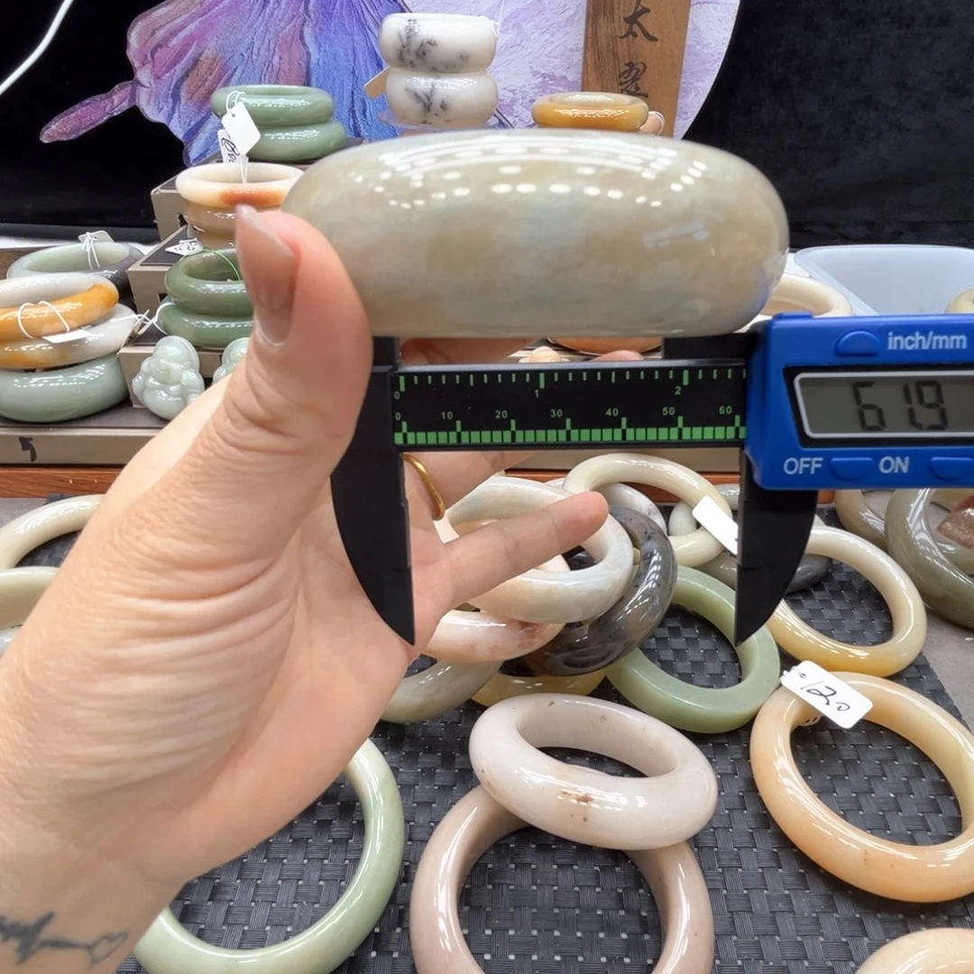 石英质玉合金手镯