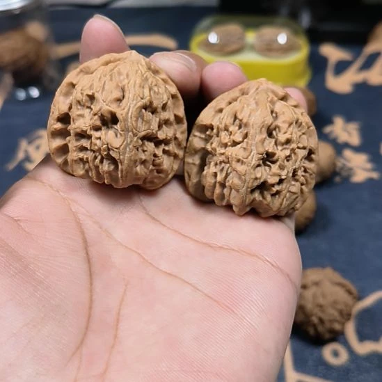 把件文玩核桃40.5尺三角白，一只刮尖儿，11号