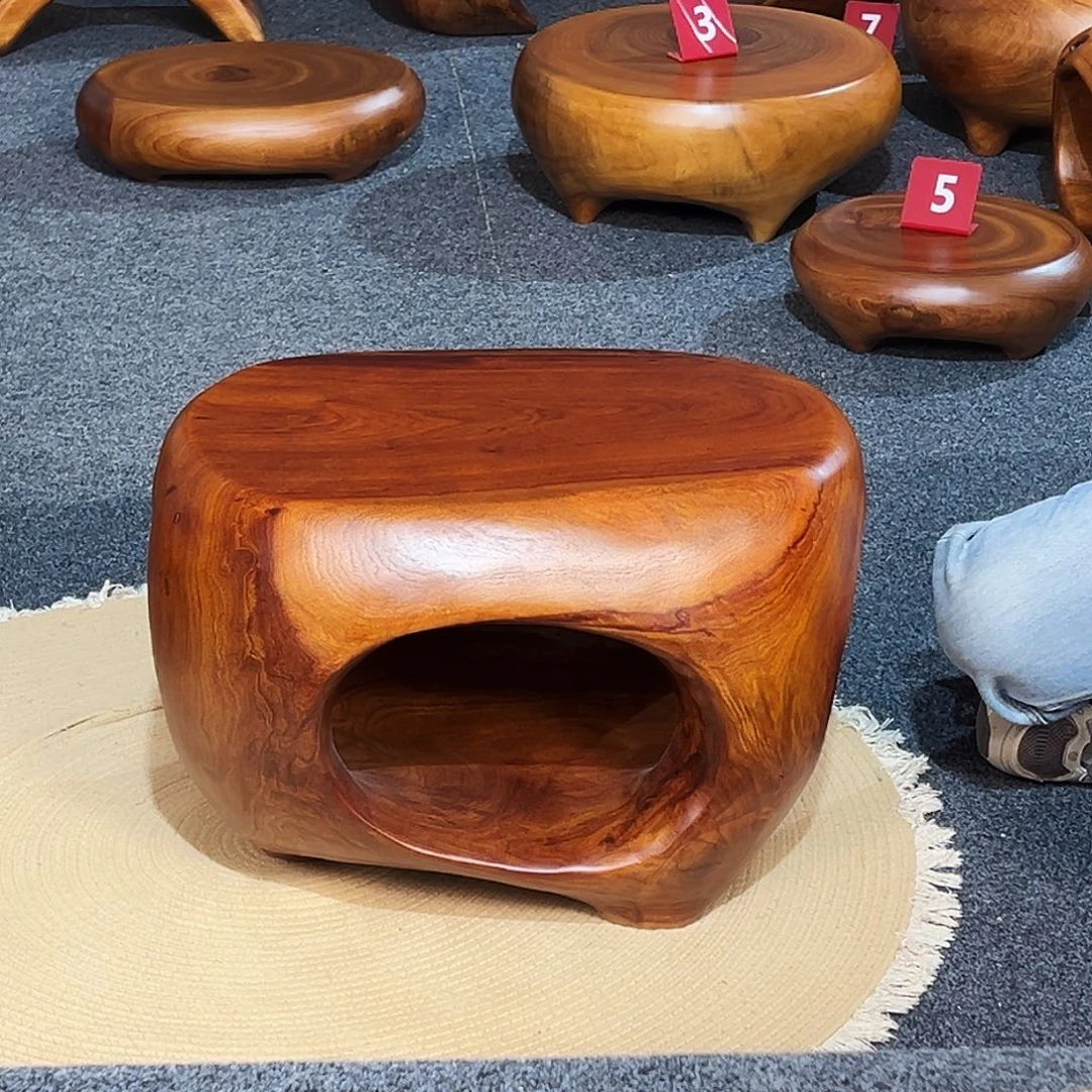 38 号香樟木尺寸：53-42-35cm