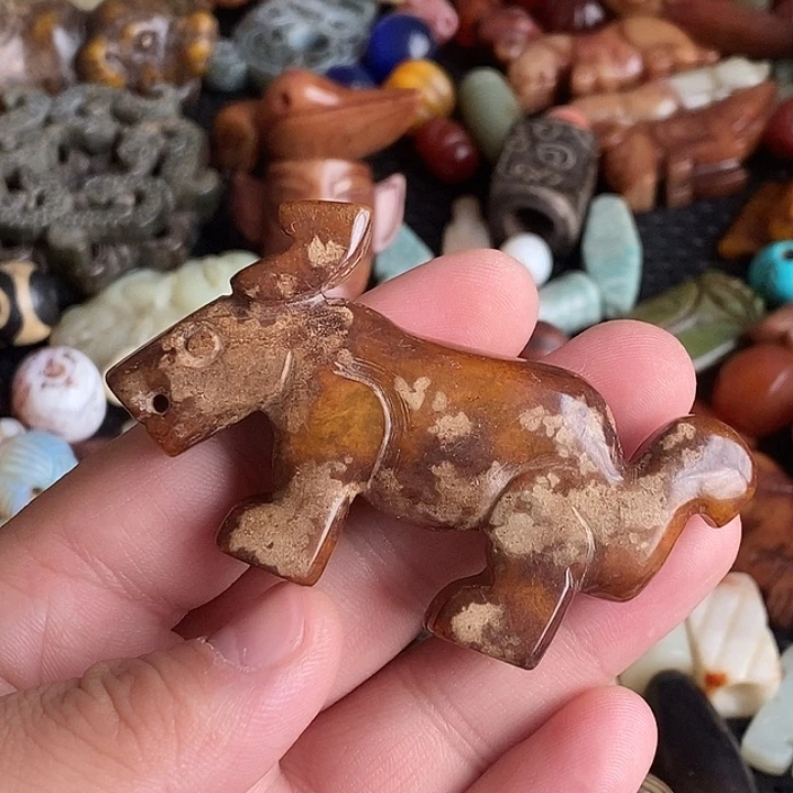 和田玉未镶嵌颈饰3