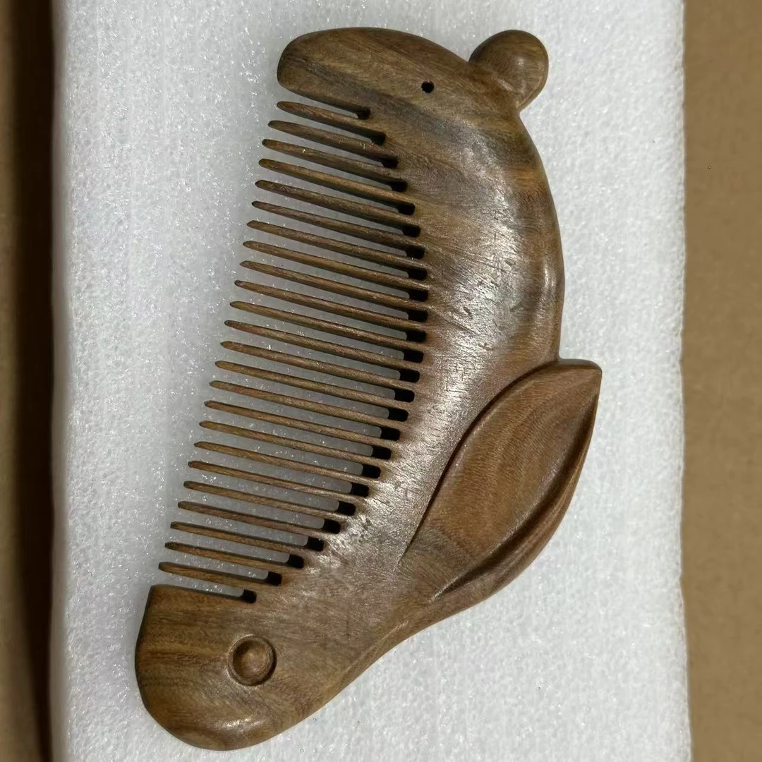 绿檀雕刻梳子 479（无礼盒）