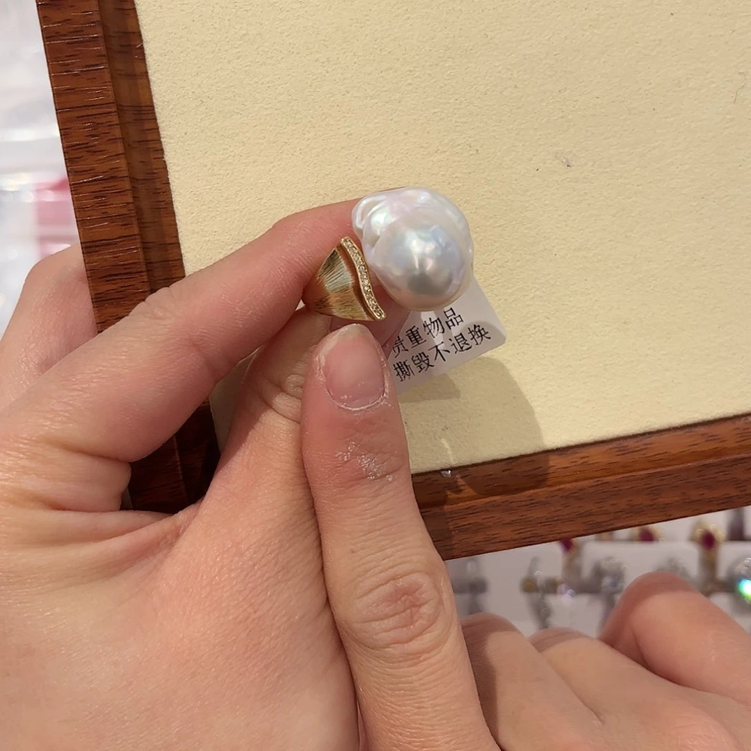 淡水珍珠耳饰合金