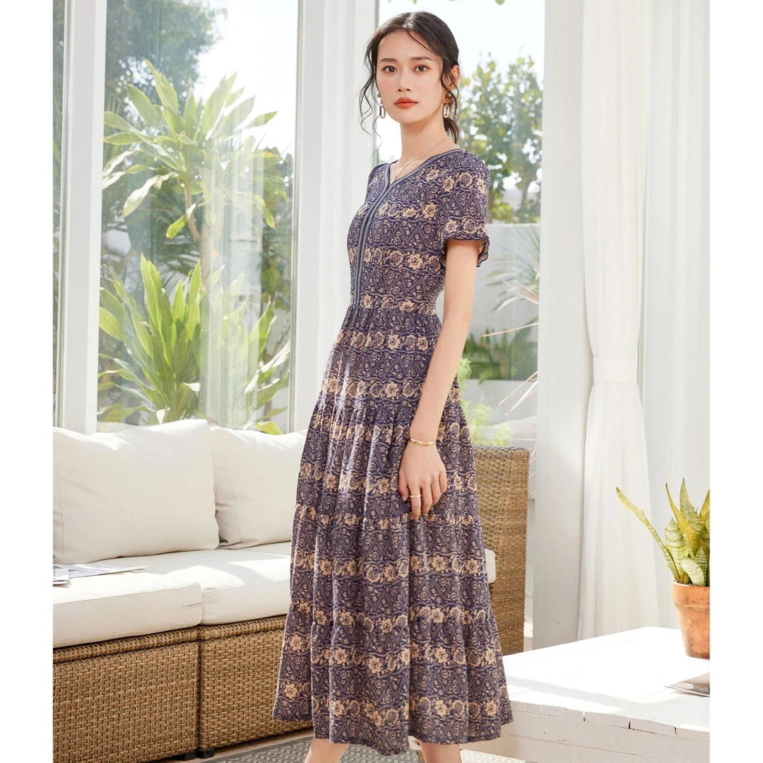 2025年夏季新款气质长裙