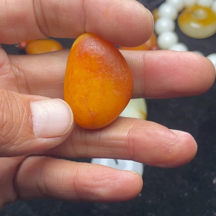 和田玉（糖玉）未镶嵌颈饰