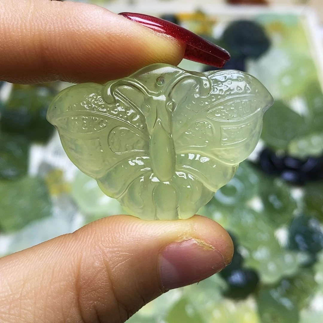 未镶嵌蛇纹石玉颈饰