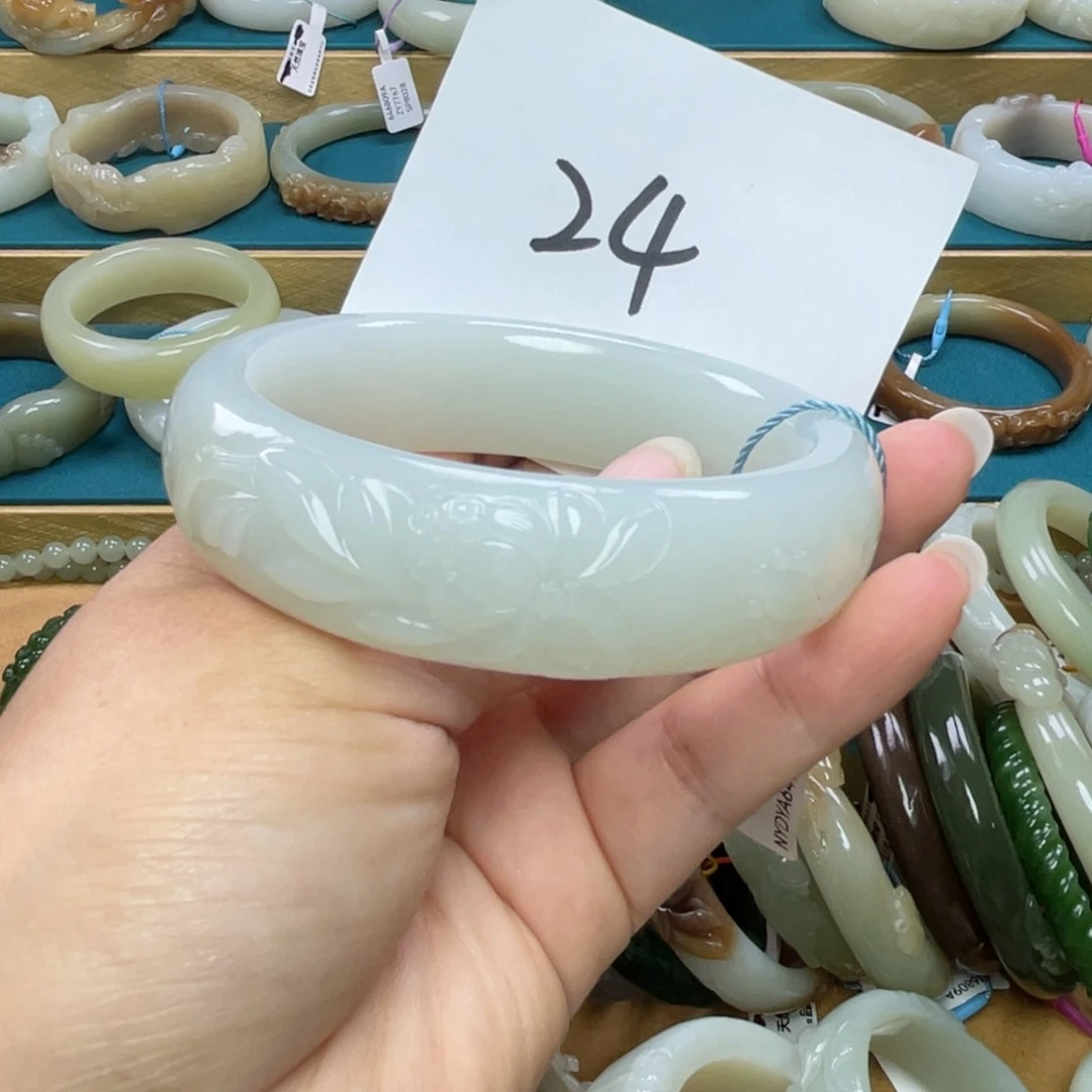 未镶嵌手镯和田玉圈口60