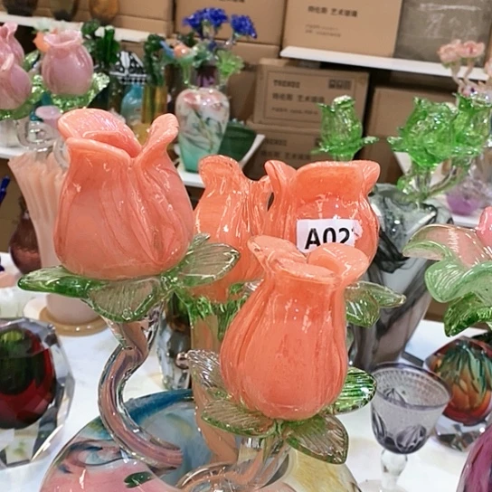 琉璃花瓶高45厘米宽9厘米