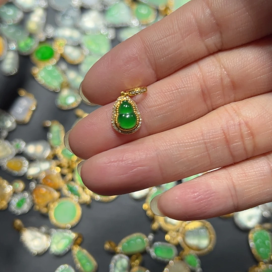 翡翠颈饰18K金镶嵌瑶*_吊坠