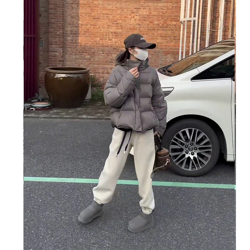 黑色连帽羽绒服女短款2025冬季新款云朵泡芙加厚高级感白鸭绒外套