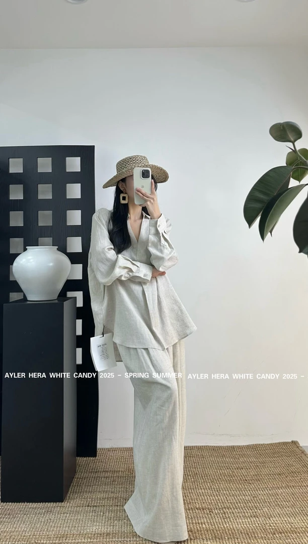 赫拉极简风V领显瘦长袖衬衫 H6957（福福）