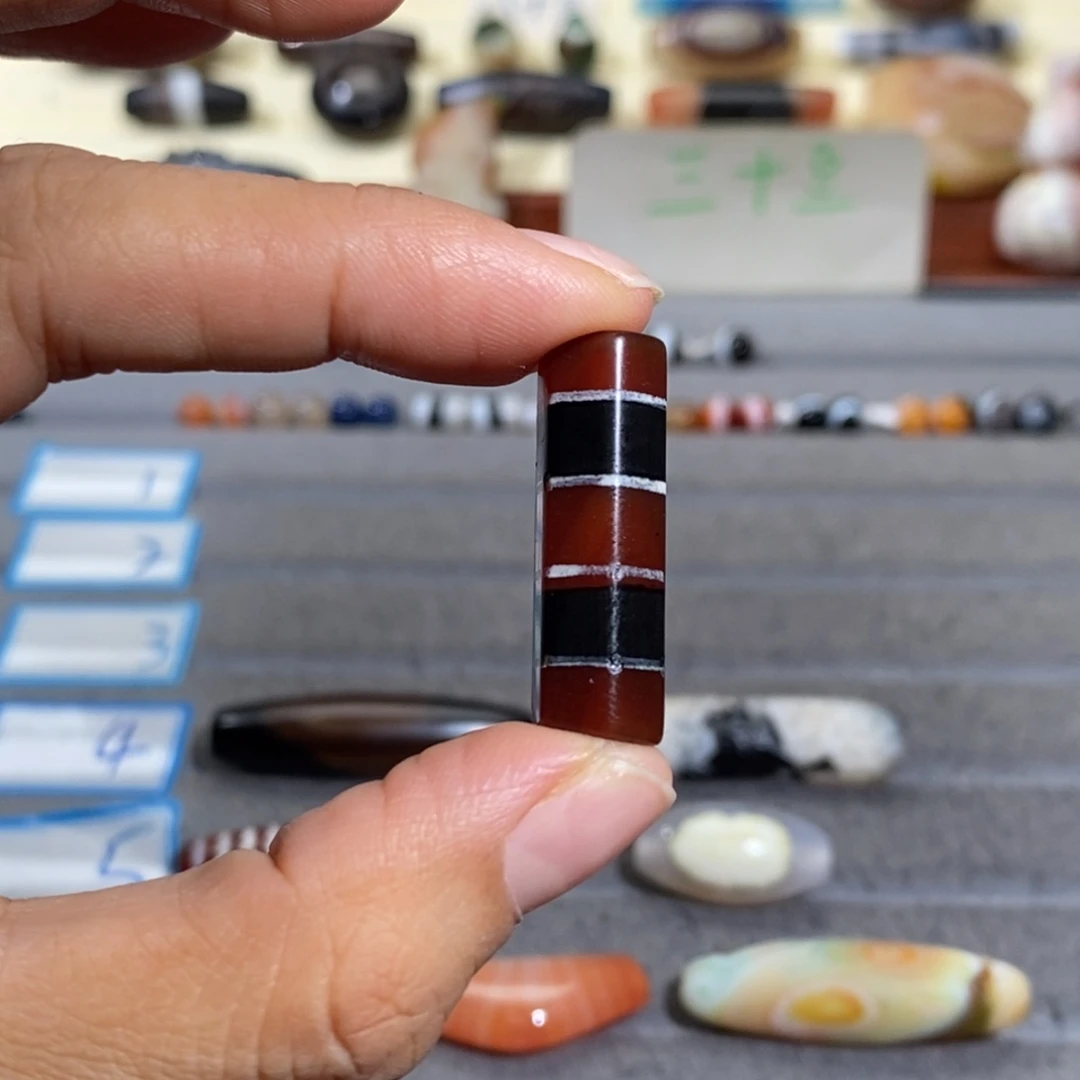 川***浩玛瑙/玉髓合金颈饰