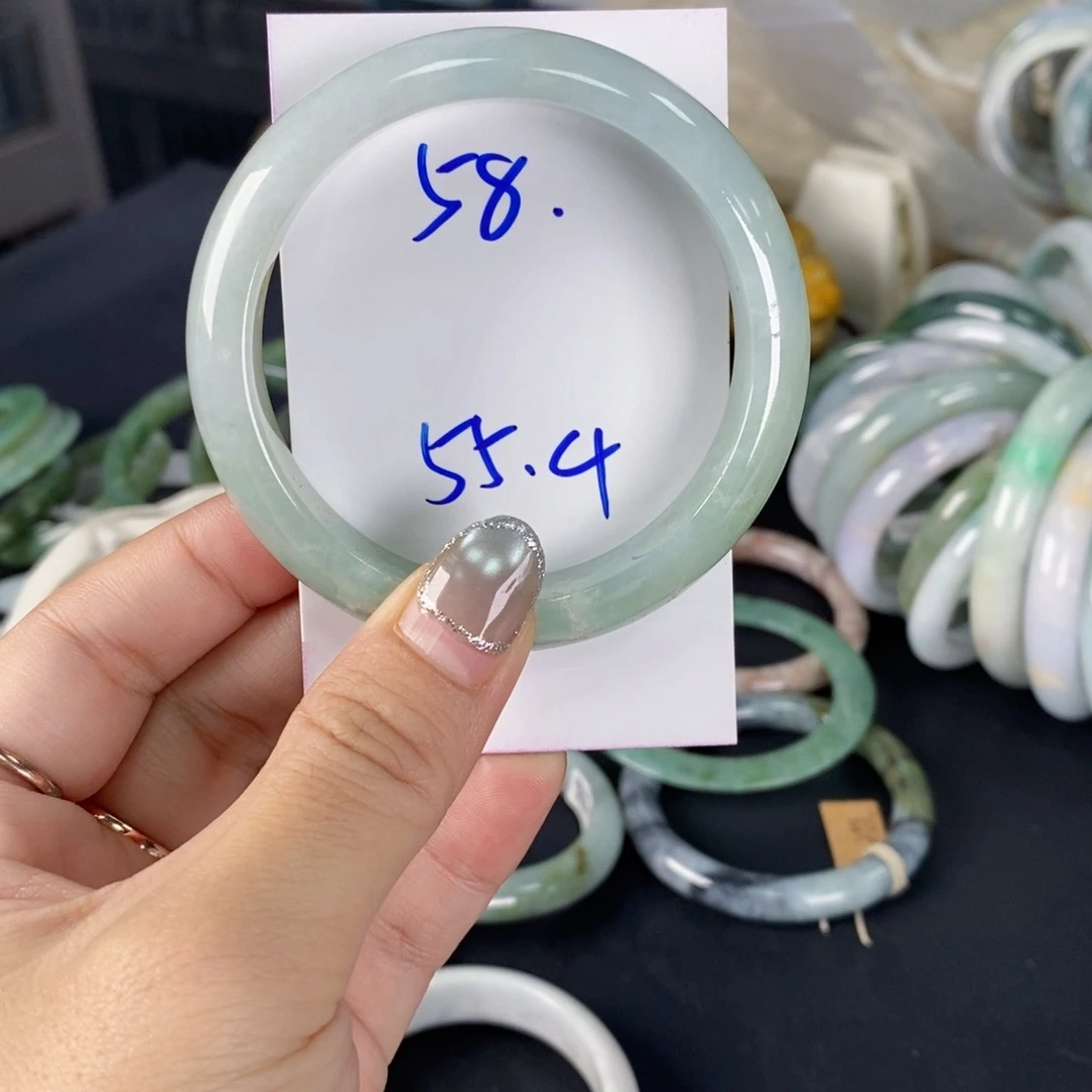 未镶嵌手镯翡翠翡翠手镯