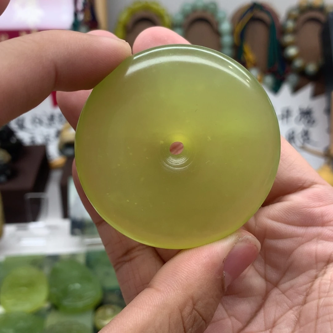 岫玉未镶嵌吊坠(不含链)